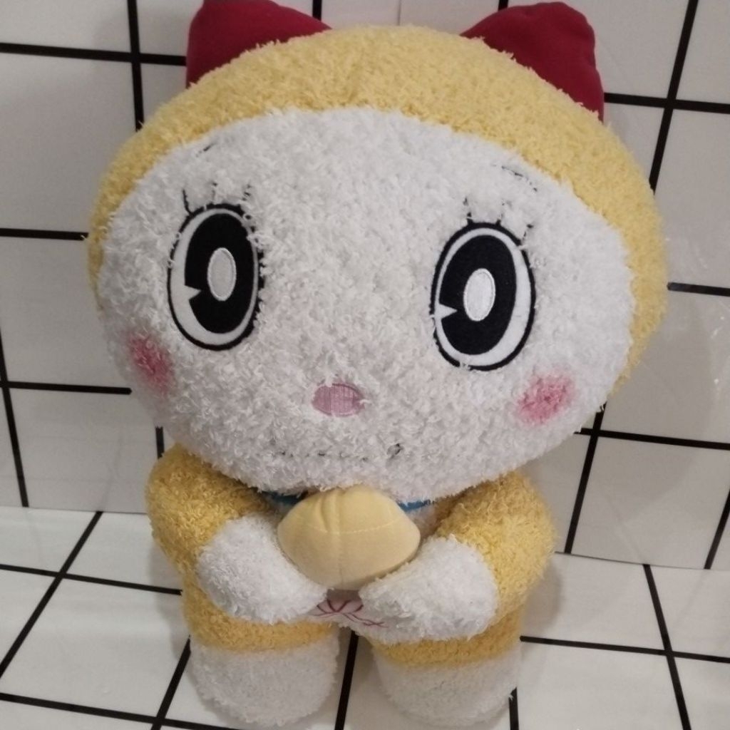 boneka dorami bulu