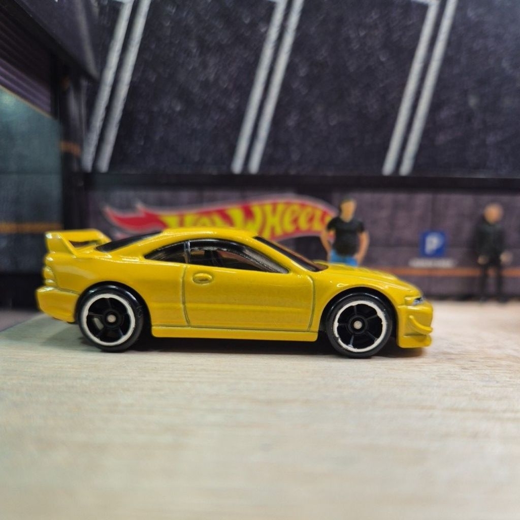 HOT WHEELS ACURA INTEGRA GSR KUNING