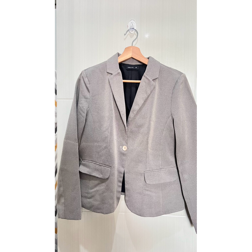 EXECUTIVE BLAZER