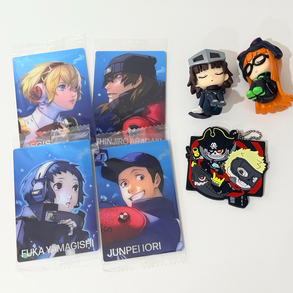 Persona 3 Persona 5 Official Merch Gacha Figure Keychain Card Wafer