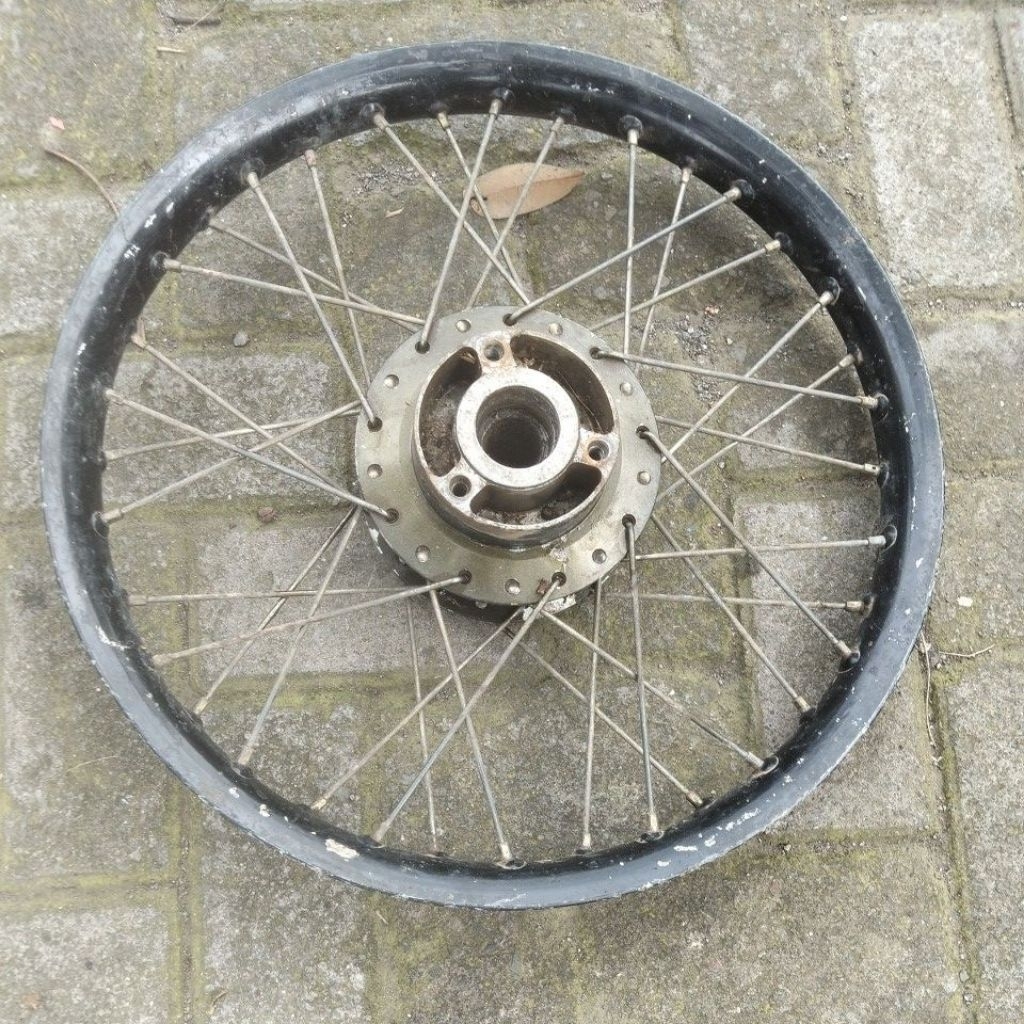 velg jari2 Fu belakang bekas