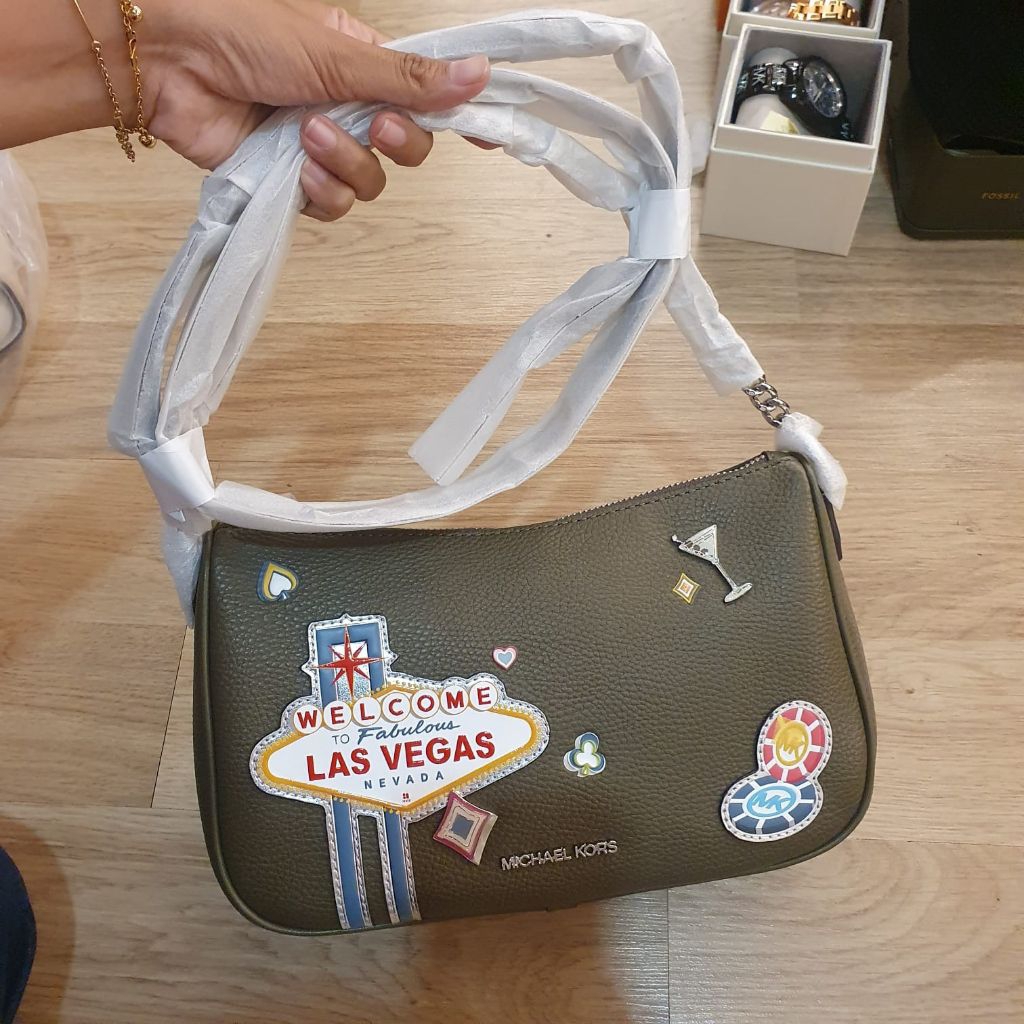 tas selempang carmela medium mk pouchette crossbody olive