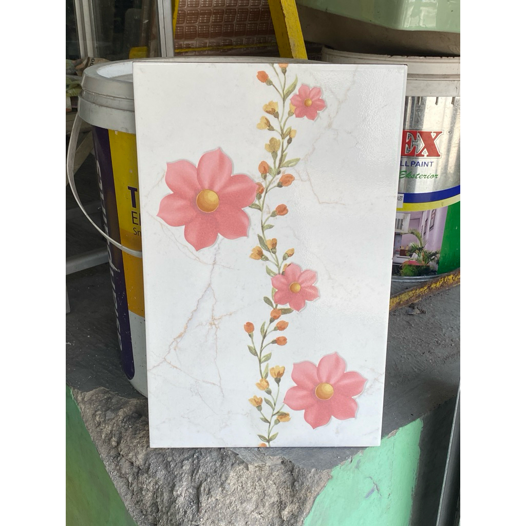 KERAMIK DINDING GLOSSY CHRISVENA PINK 25x40