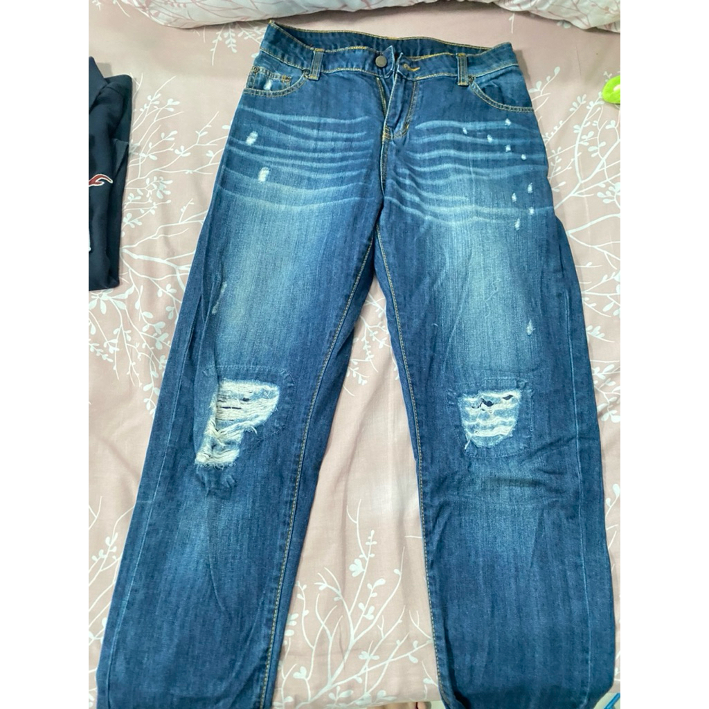 dust jeans