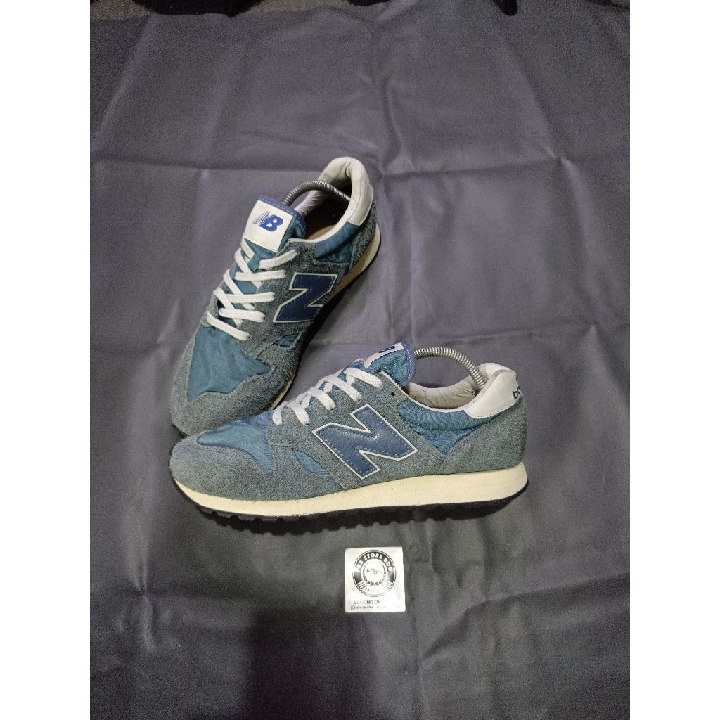 sepatu new balance size 43 second original
