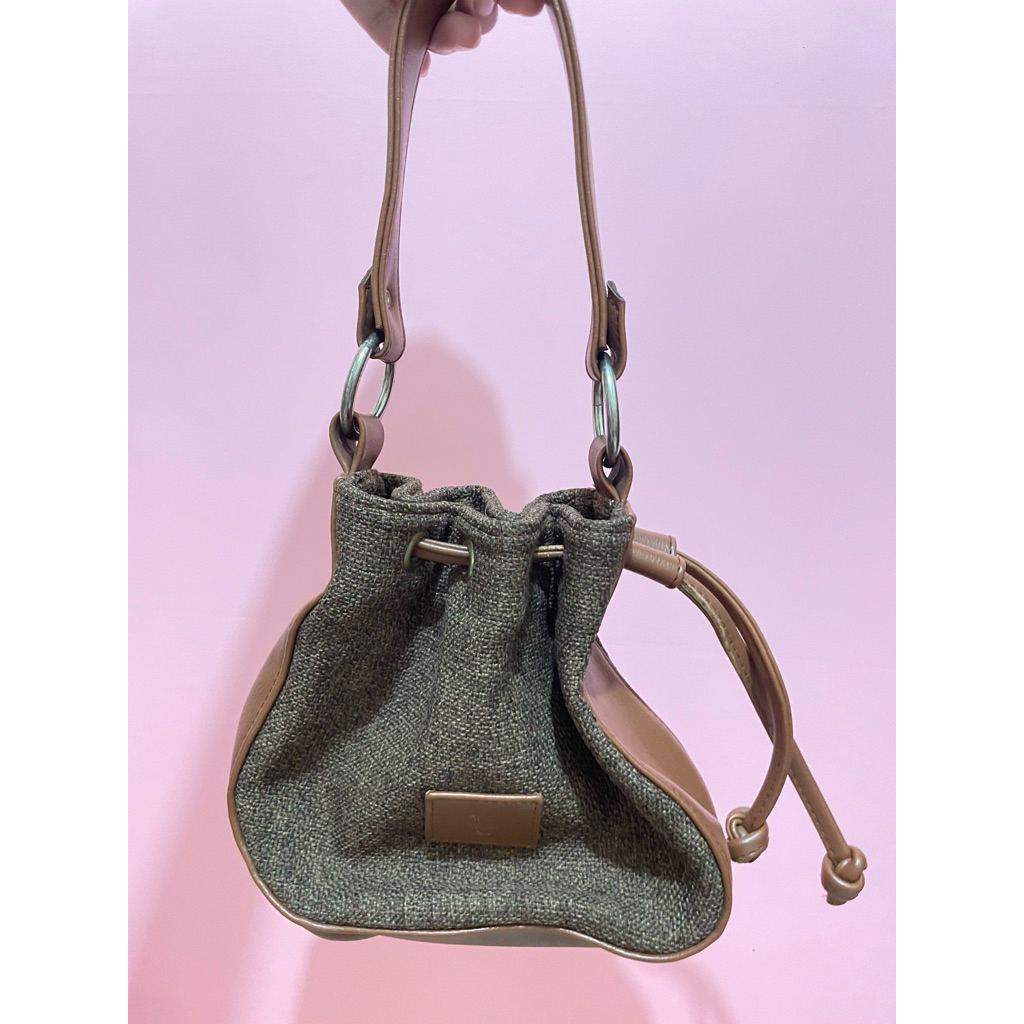 Levaya mini bag (Preloved)