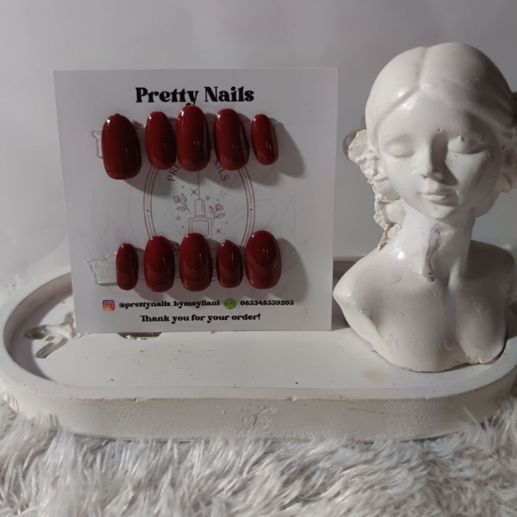 Fake Nails maroon