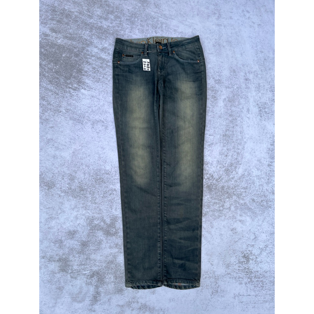 CELANA CALVIN KLEIN JEANS SECOND MURAH