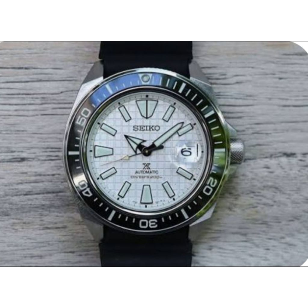 READY Seiko King Samurai SRPE37K1 White Waffle Dial