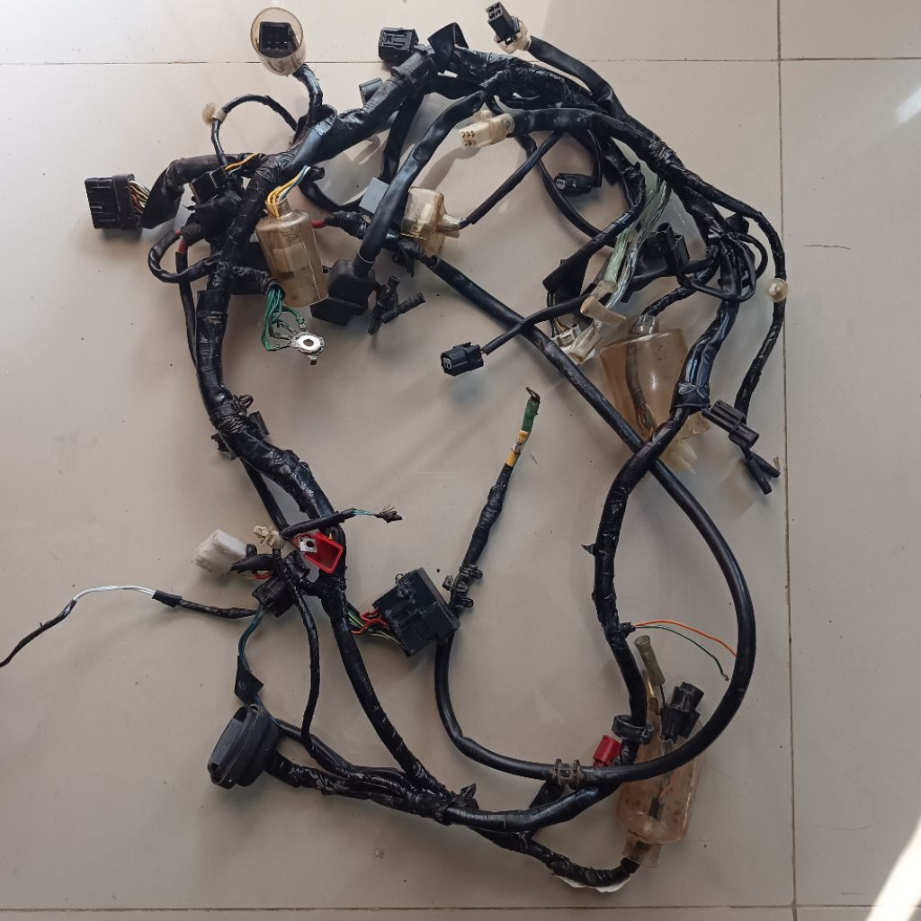 kabel body bodi honda cbr150r cbr 150r K45N original