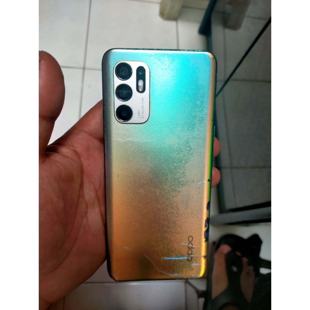 hp Oppo Reno 6 4g batangan ram 8 mines lcd cemong dikit dekat kamera backdoor retak normal lancar ja