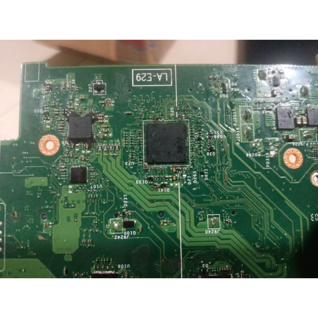 board thinkpad yoga 370 mati