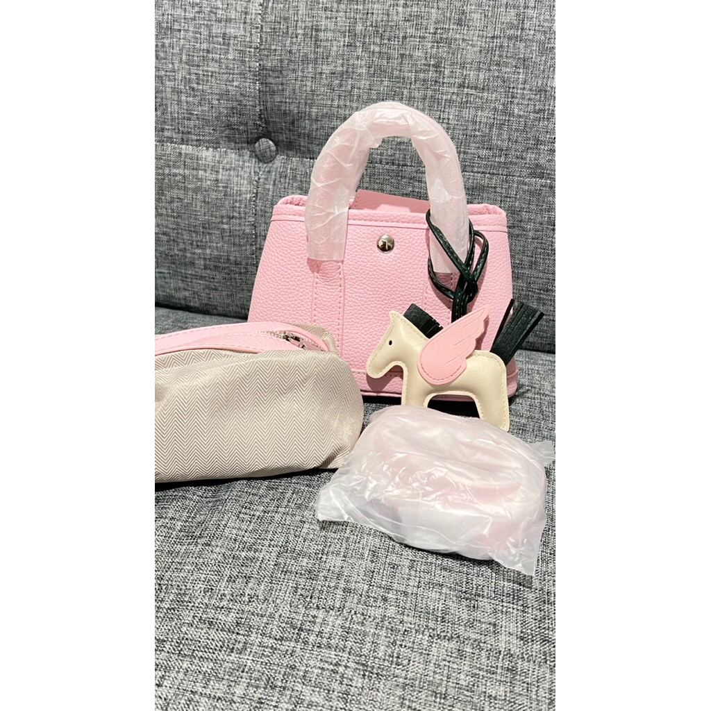 Tas kecil cewe pink