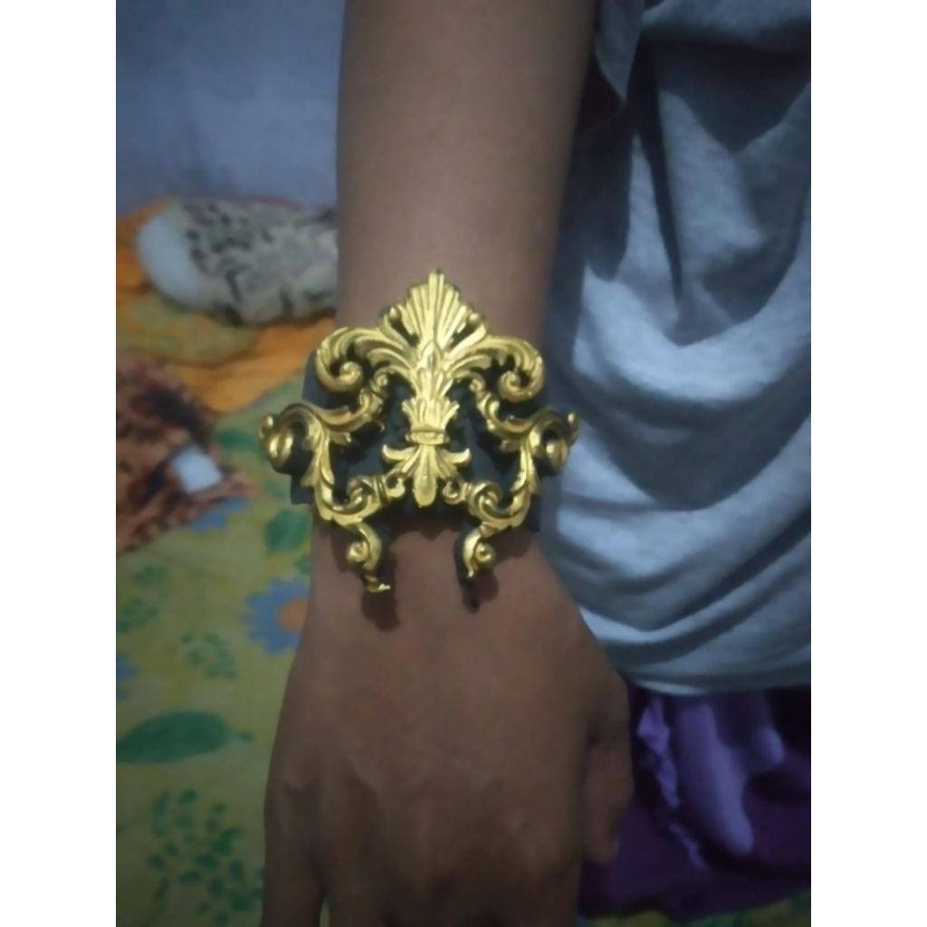 gelang aksesoris karnaval bahan lem tembak, 30rb sepasang