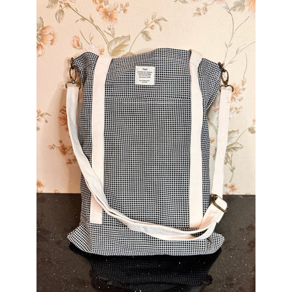 tas tote typo