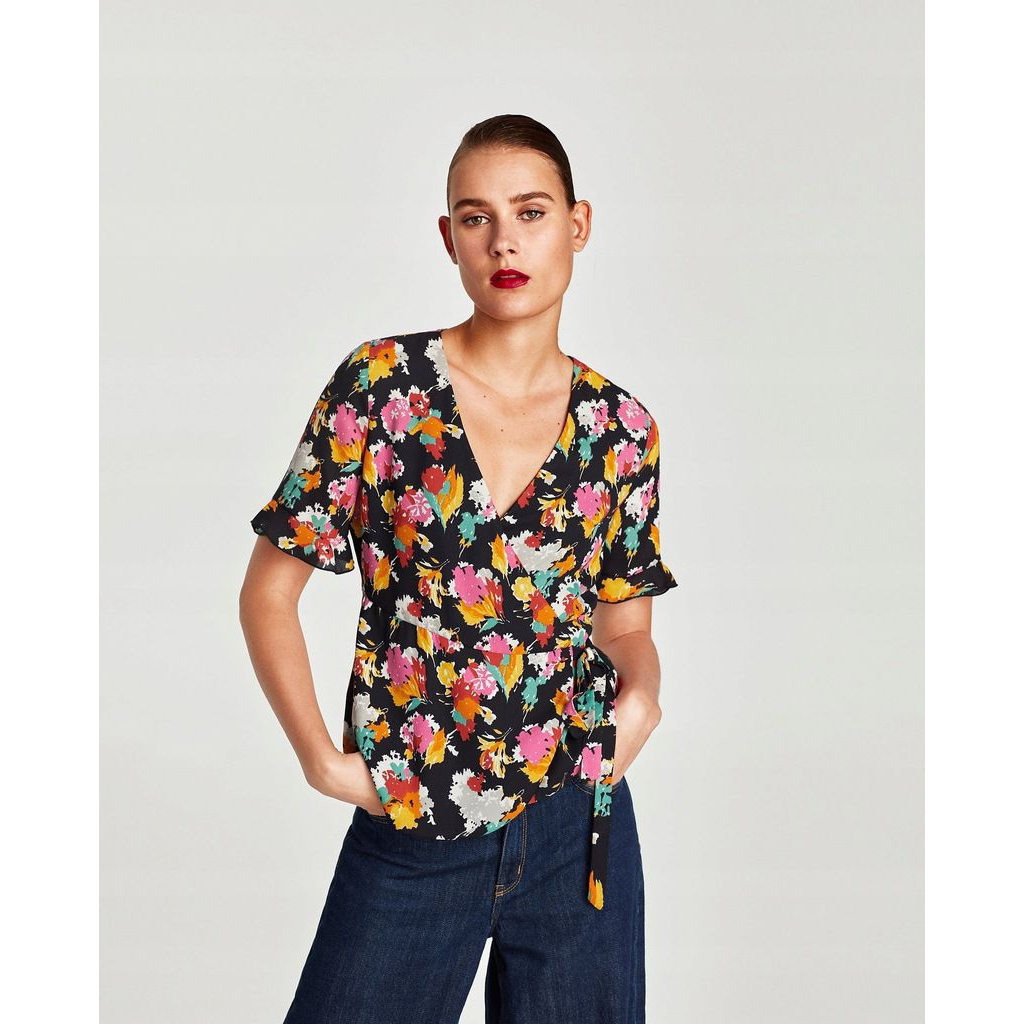 Preloved Zara Kimono Blouse Flowers, Preloved Zara Top Kimono Floral,  Zara Seconds, Zara Preloved