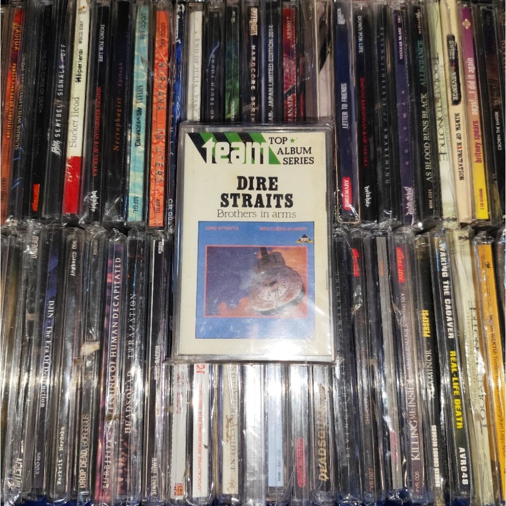 Kaset Dire Straits - Brothers In Arms