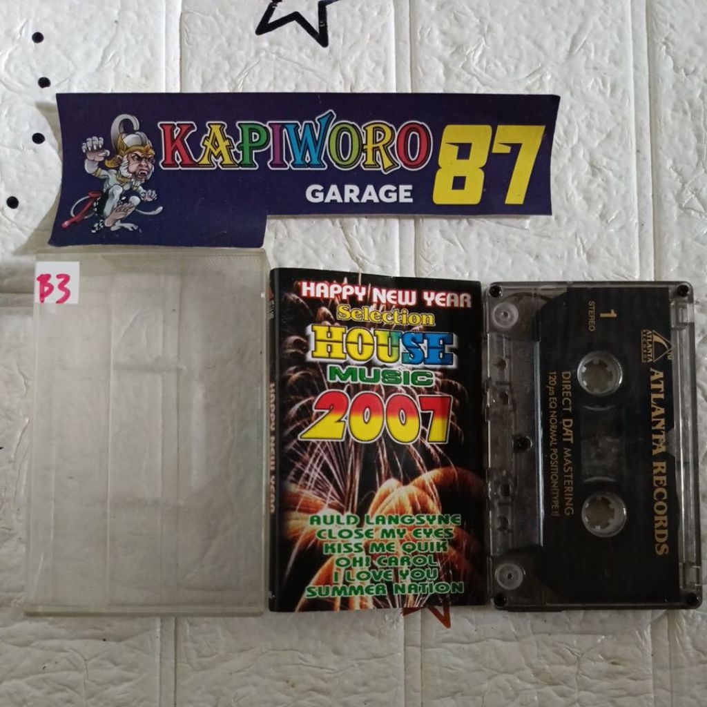 KASET PITA,,, HAPPY NEW YEAR HOUSE MUSIC 2007