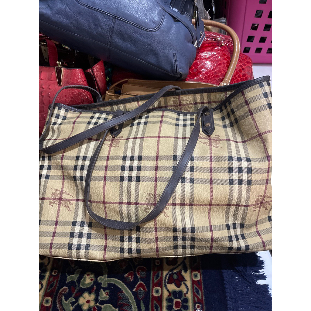 Burberry Tote bag Khaki Preloved