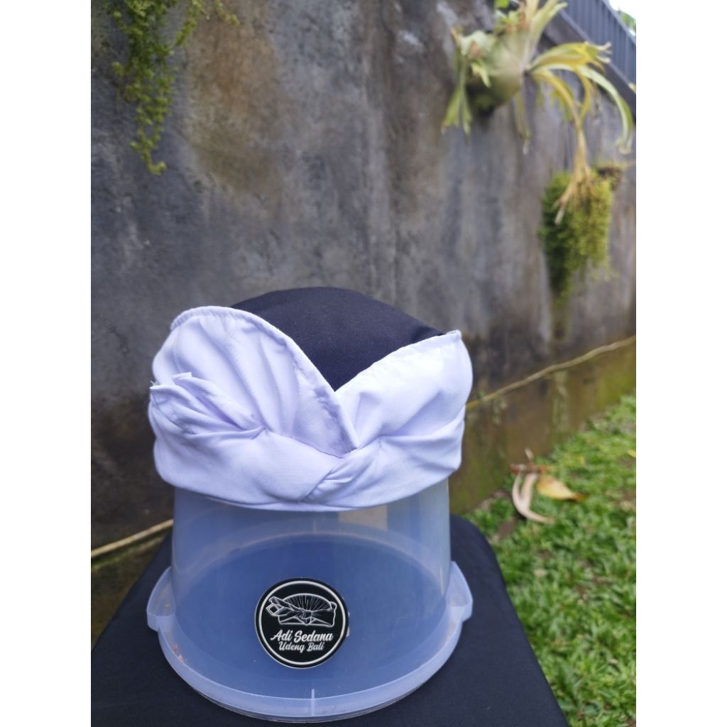 udeng bali putih tutup hitam KTH1