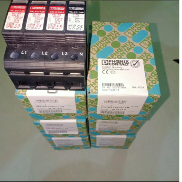 Penangkal Petir Arester Phoenix 4Pole Surge Arester