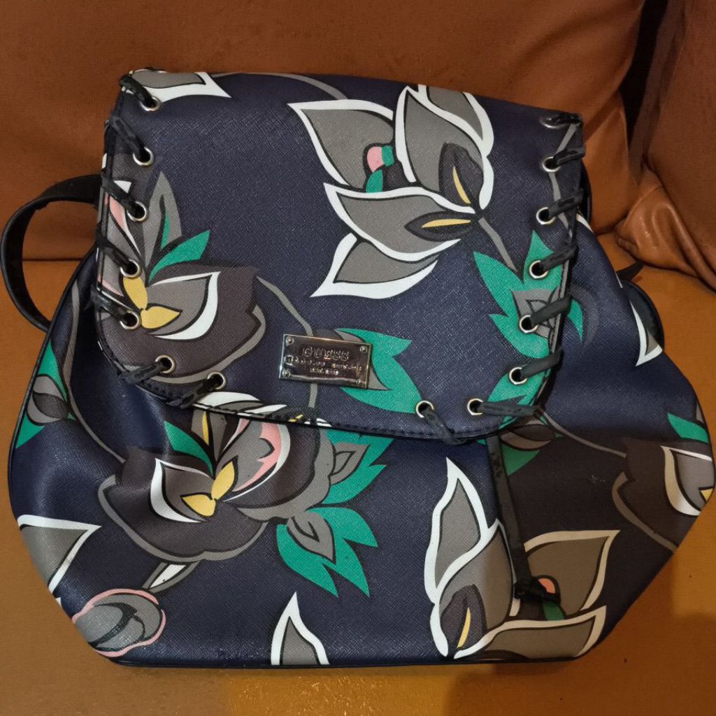 Tas ransel wanita guess pl