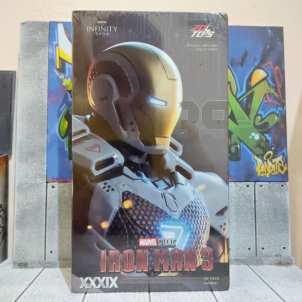 zd toys iron man mark 39 starboost misb
