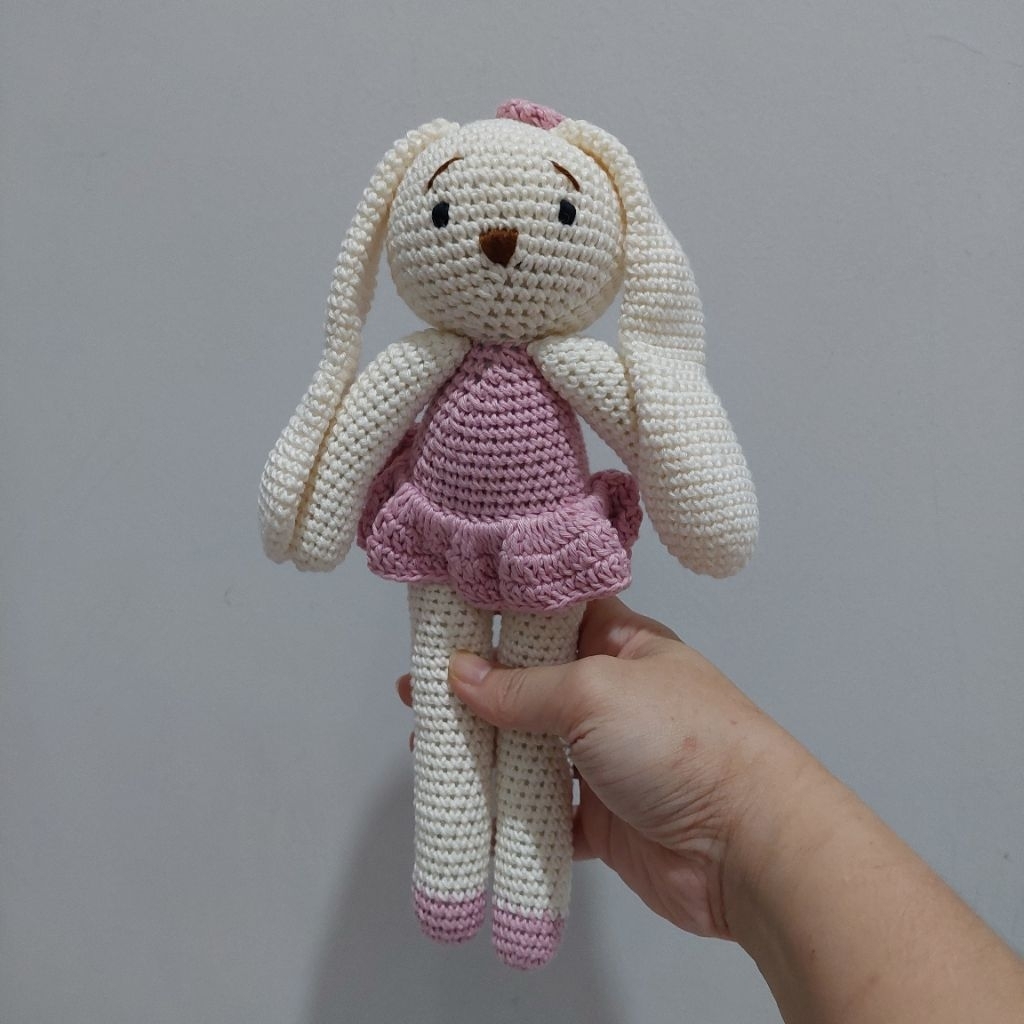 Boneka Bunny Rajut / Boneka Kelinci Rajut