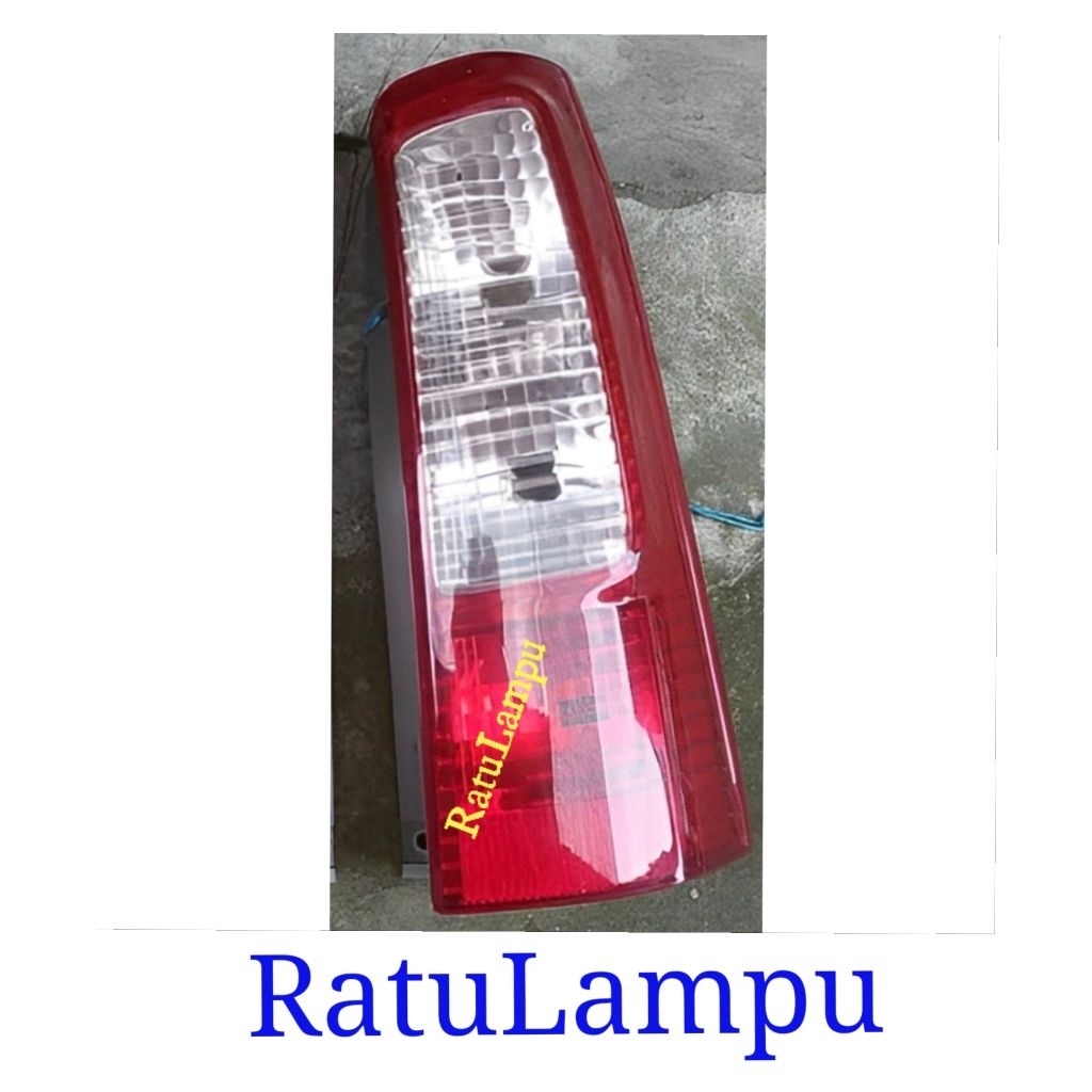 Stoplamp assy Avanza Old tahun 2004 2005 2006 / Lampu Belakang Avanza Old 2004 2005 2006 / Stop lamp