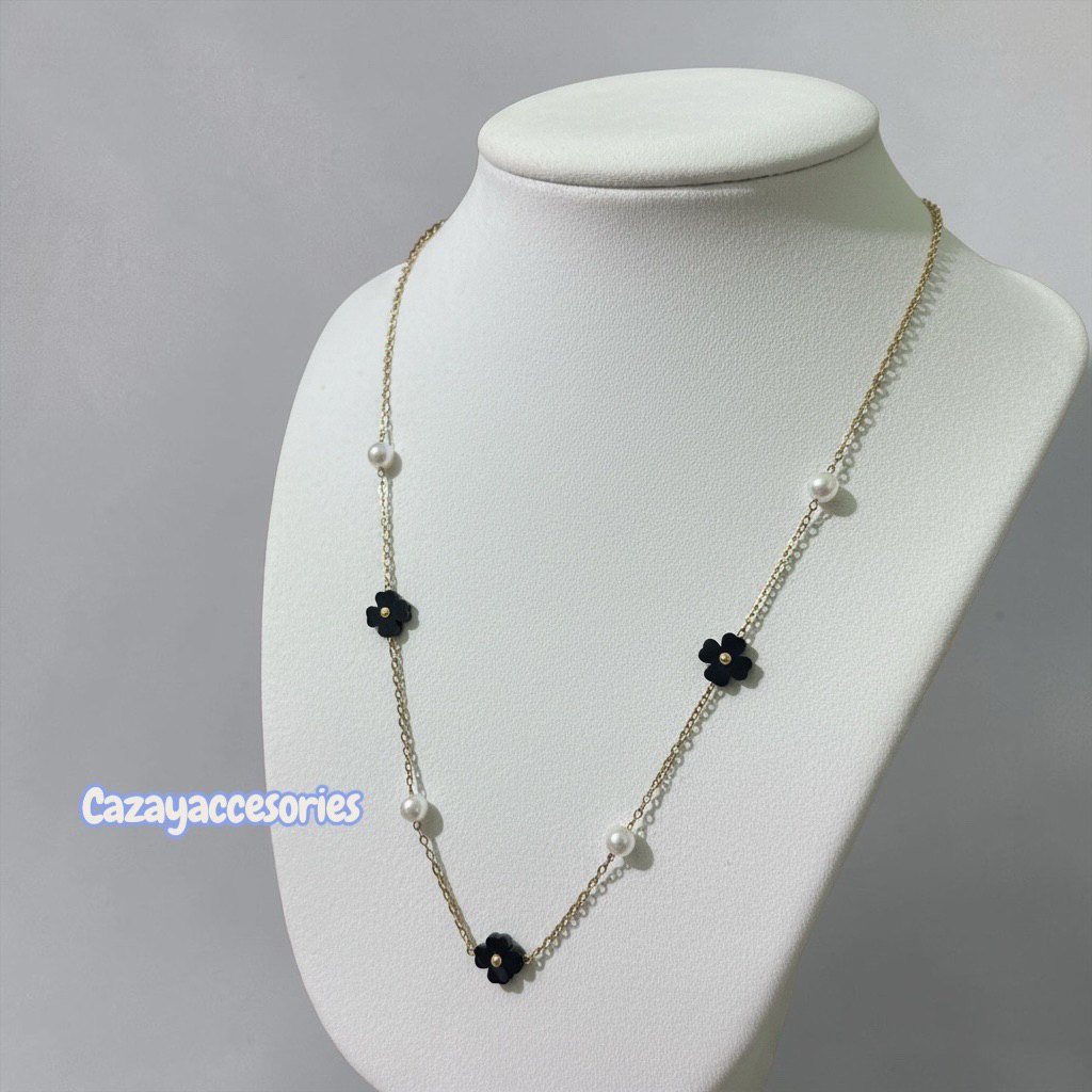 Kalung Mutiara bunga Hitam