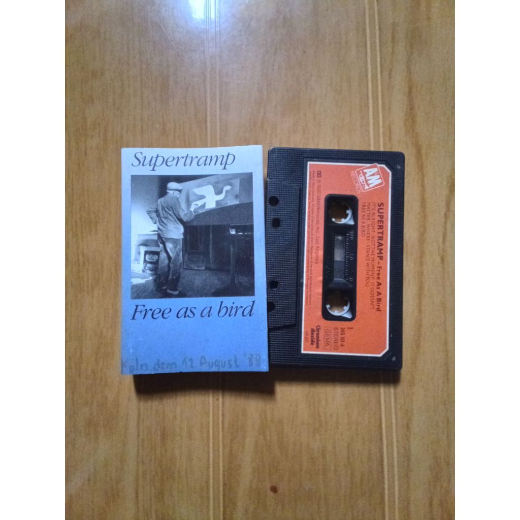 kaset pita supertramp - free as a bird