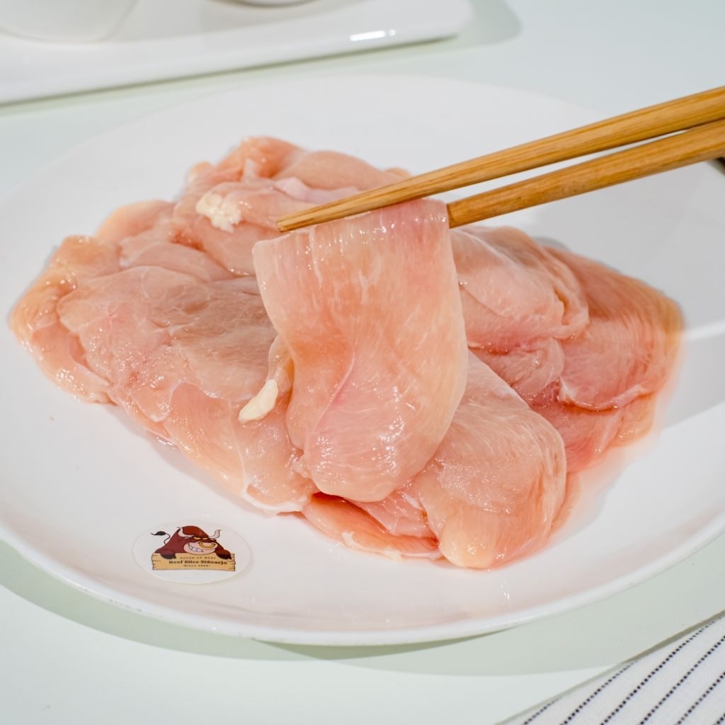 READY Dada Ayam Slice Fillet Vacum 250 Gram