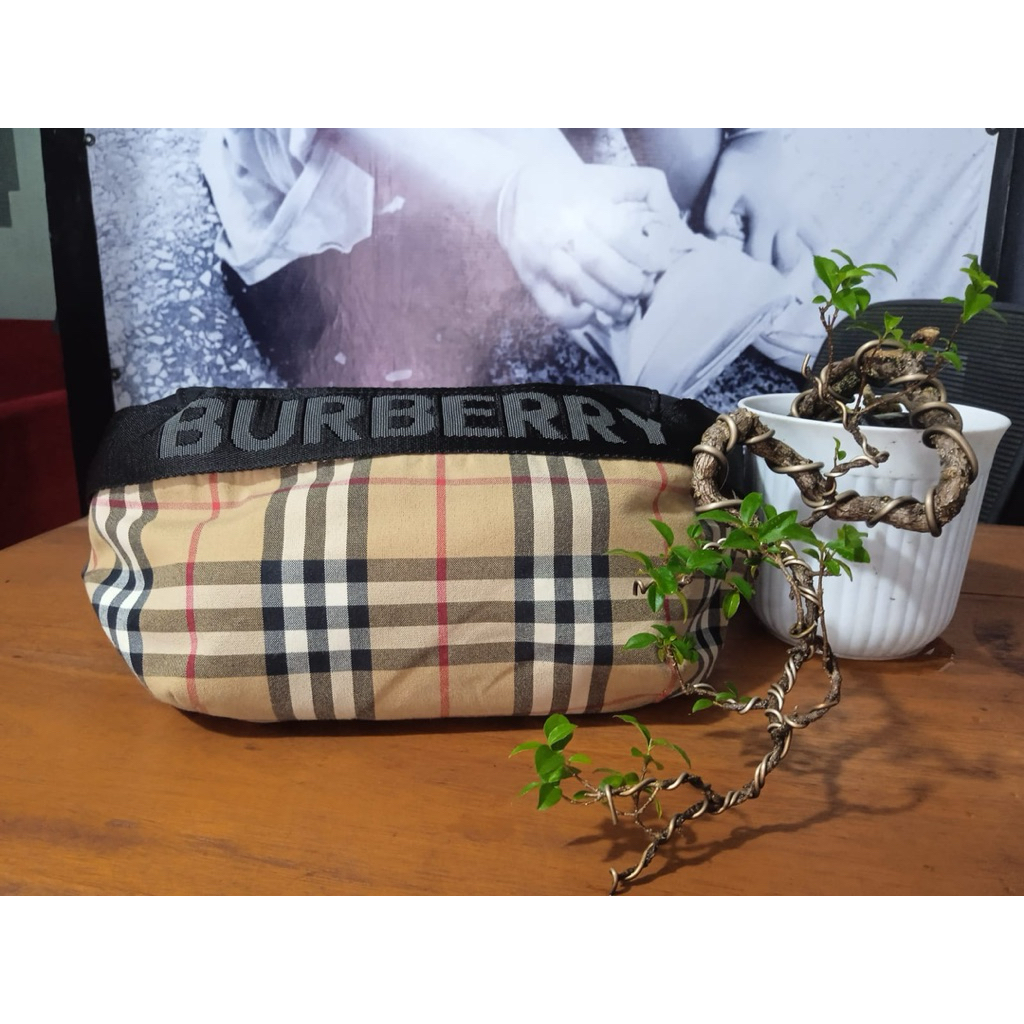 pesanan wb Burberry
