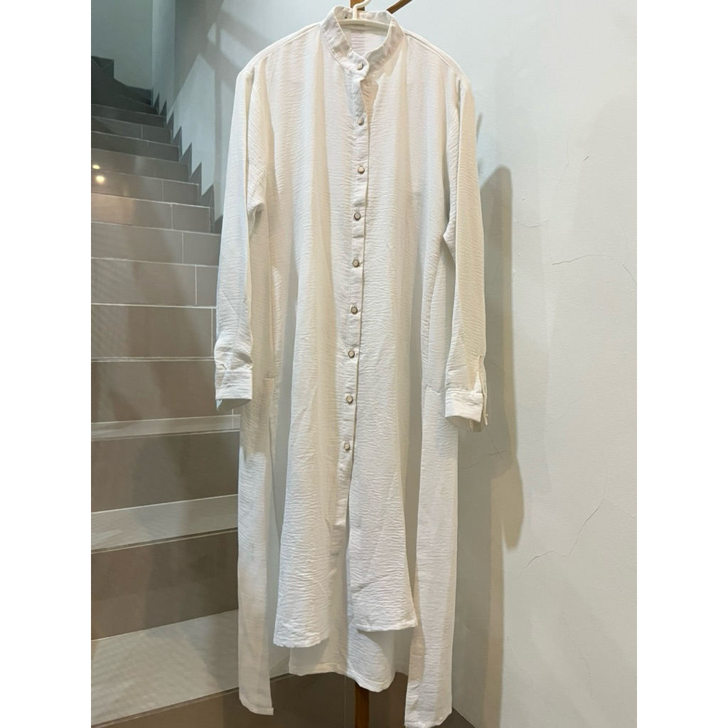 Preloved satu set tunik celana crinkle putih
