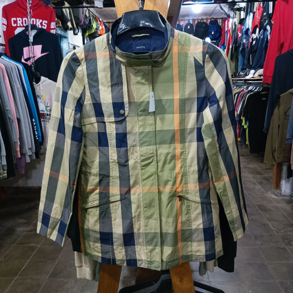 jaket wanita HAZZYS tebal size S casual bagus