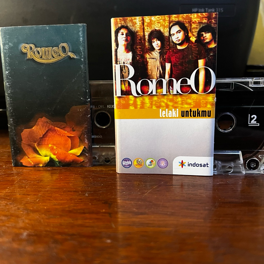 Kaset Pita Band Romeo  Romeo Lelaki Untukmu