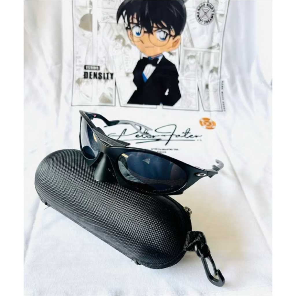 Kacamata Hitam PLANTARIS Sporty Oakley