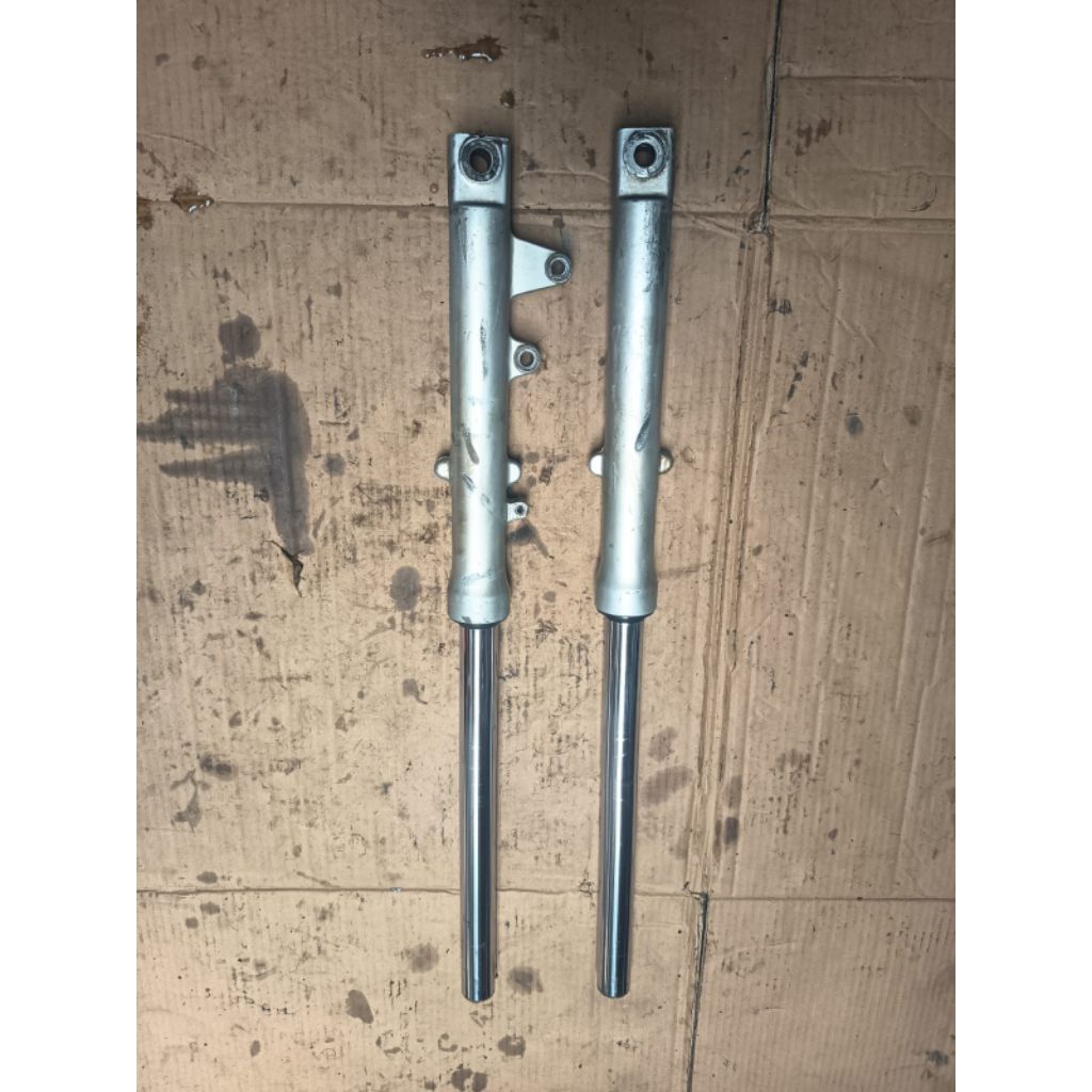 Shock depan yamaha Scorpio z old ori copotan 5pb