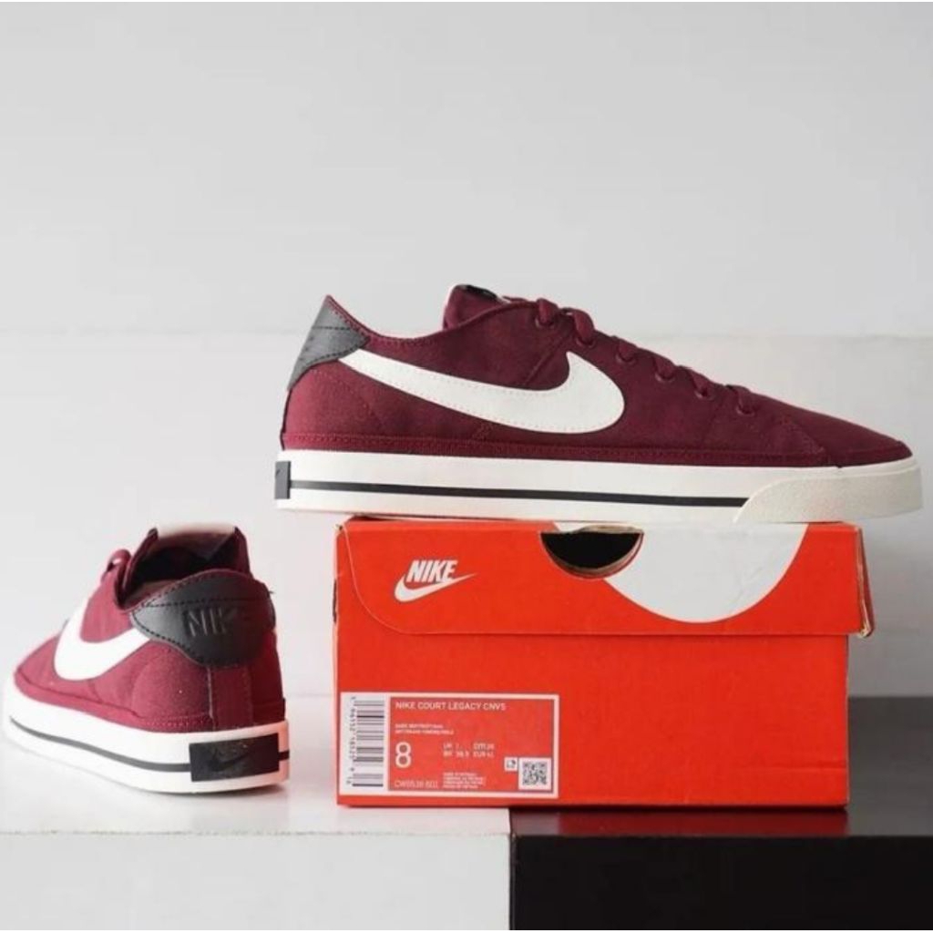 Sepatu Sneakers Pria Court Royale Canvas