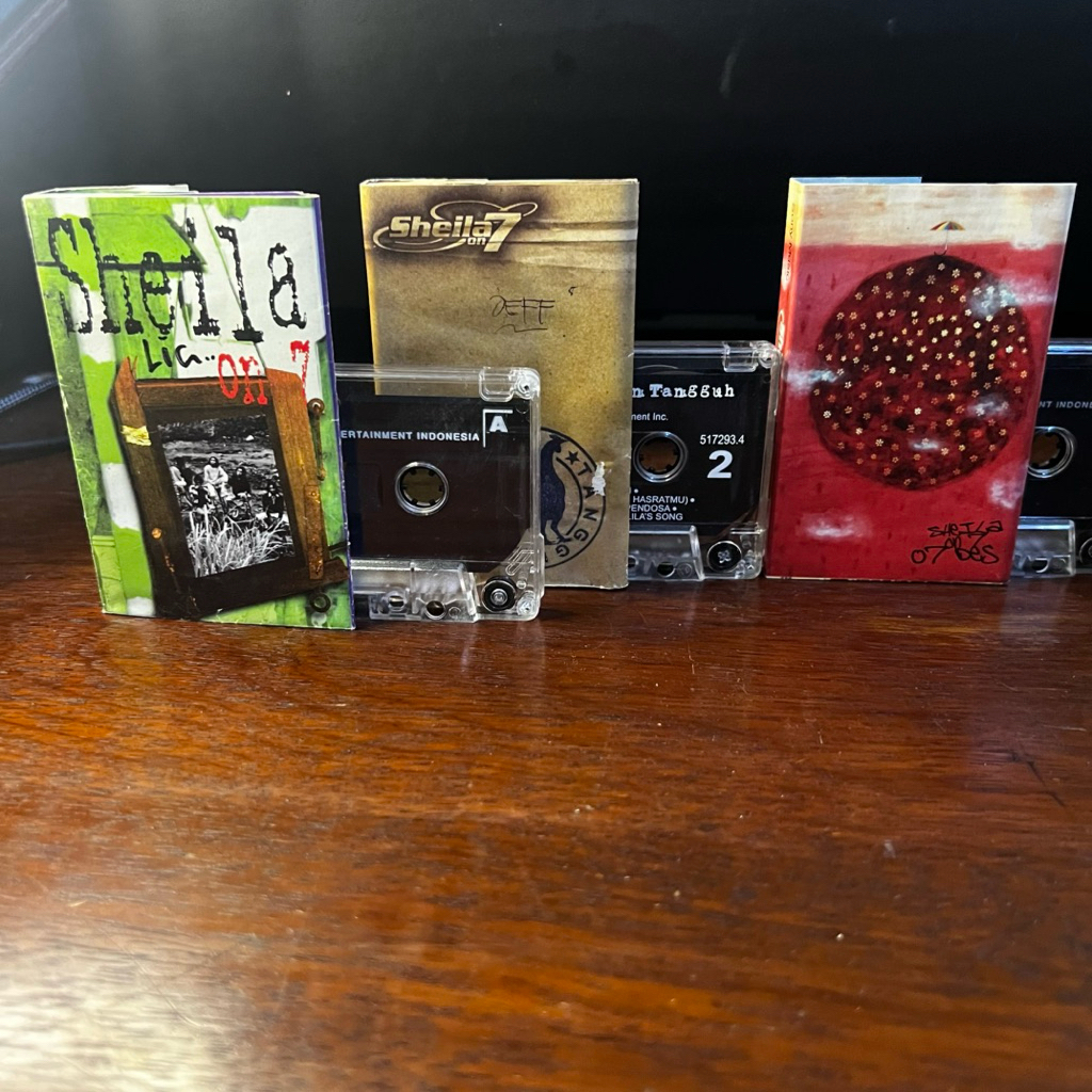 Kaset Pita Band Indonesia Sheila On 7 , Power Slaves, Romeo, Andra And The Backbone , Saint Loco