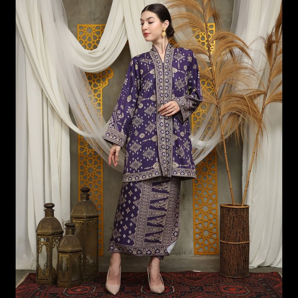 Kebaya Purple | Kebaya Ungu | Kebaya Premium | Kebaya Wisuda | Kebaya Modern | Kebaya Wanita | Baju 