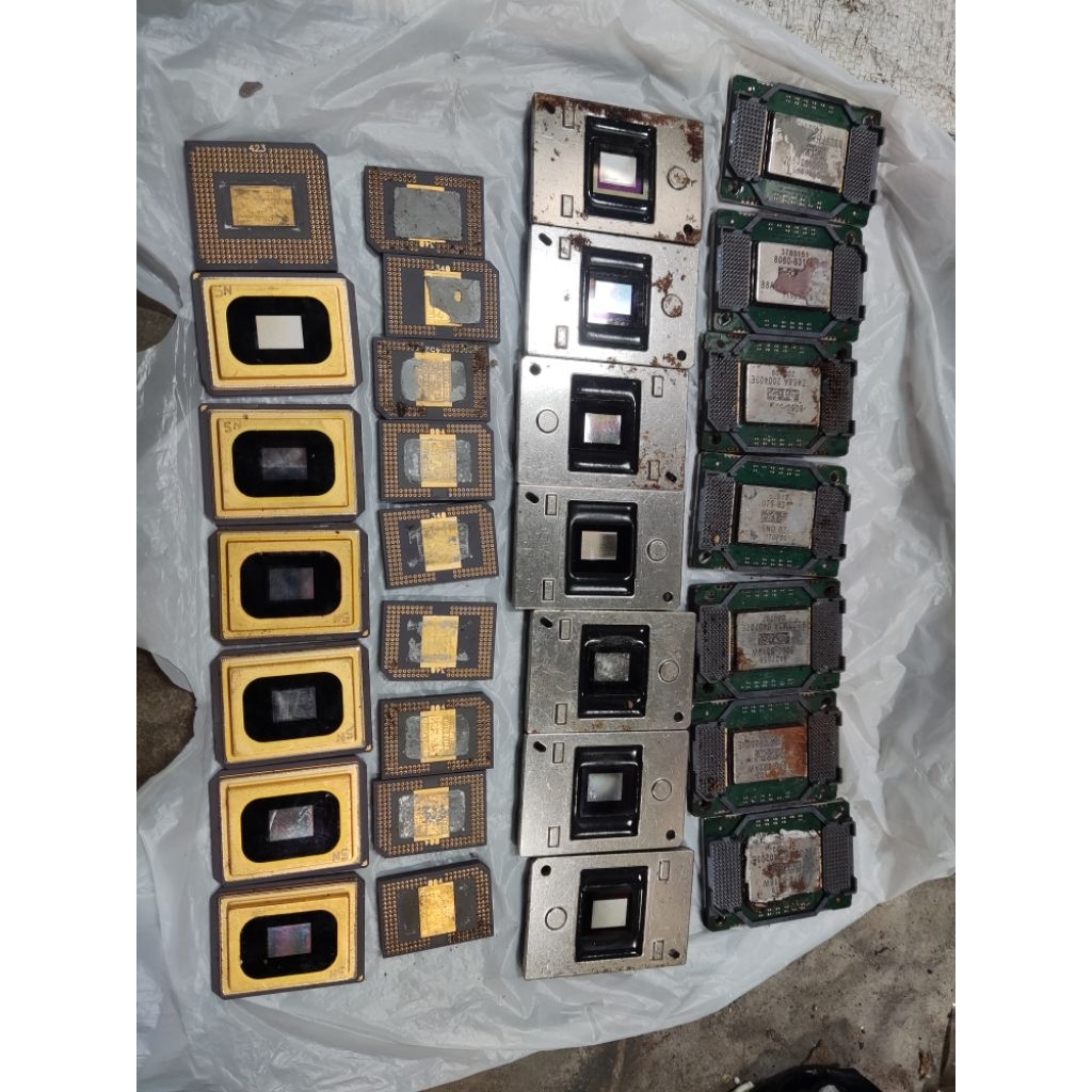 DMD proyektor bahan leburan emas