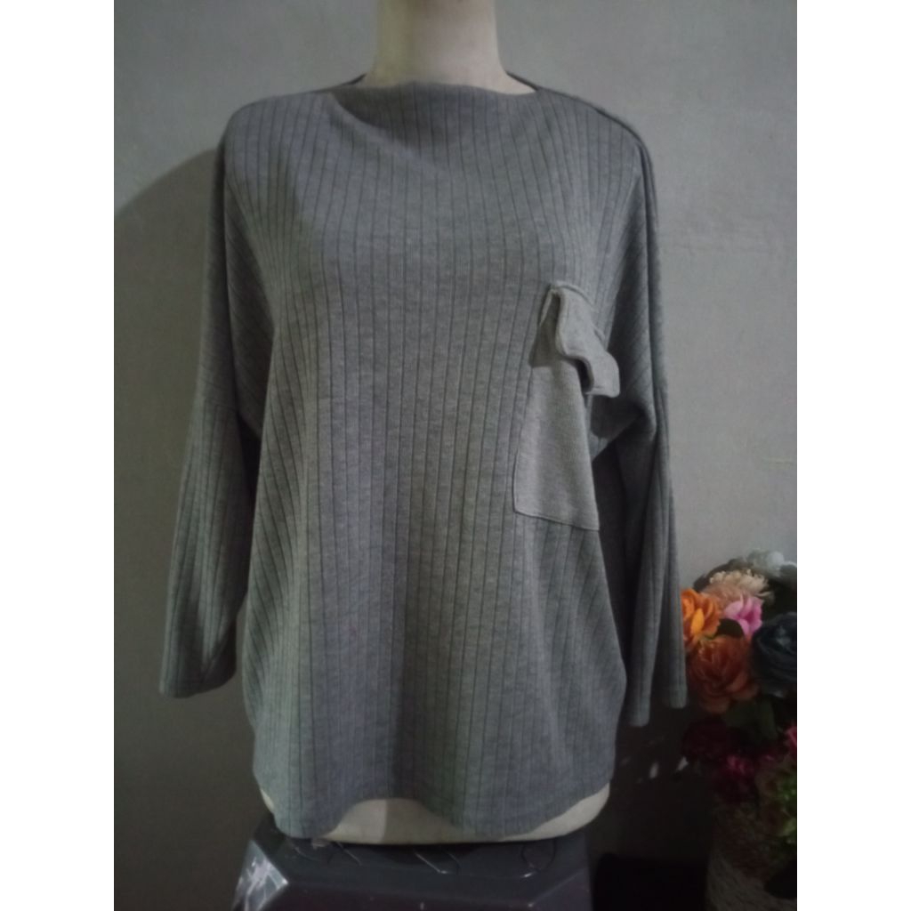 preloved blouse Shella Saukia