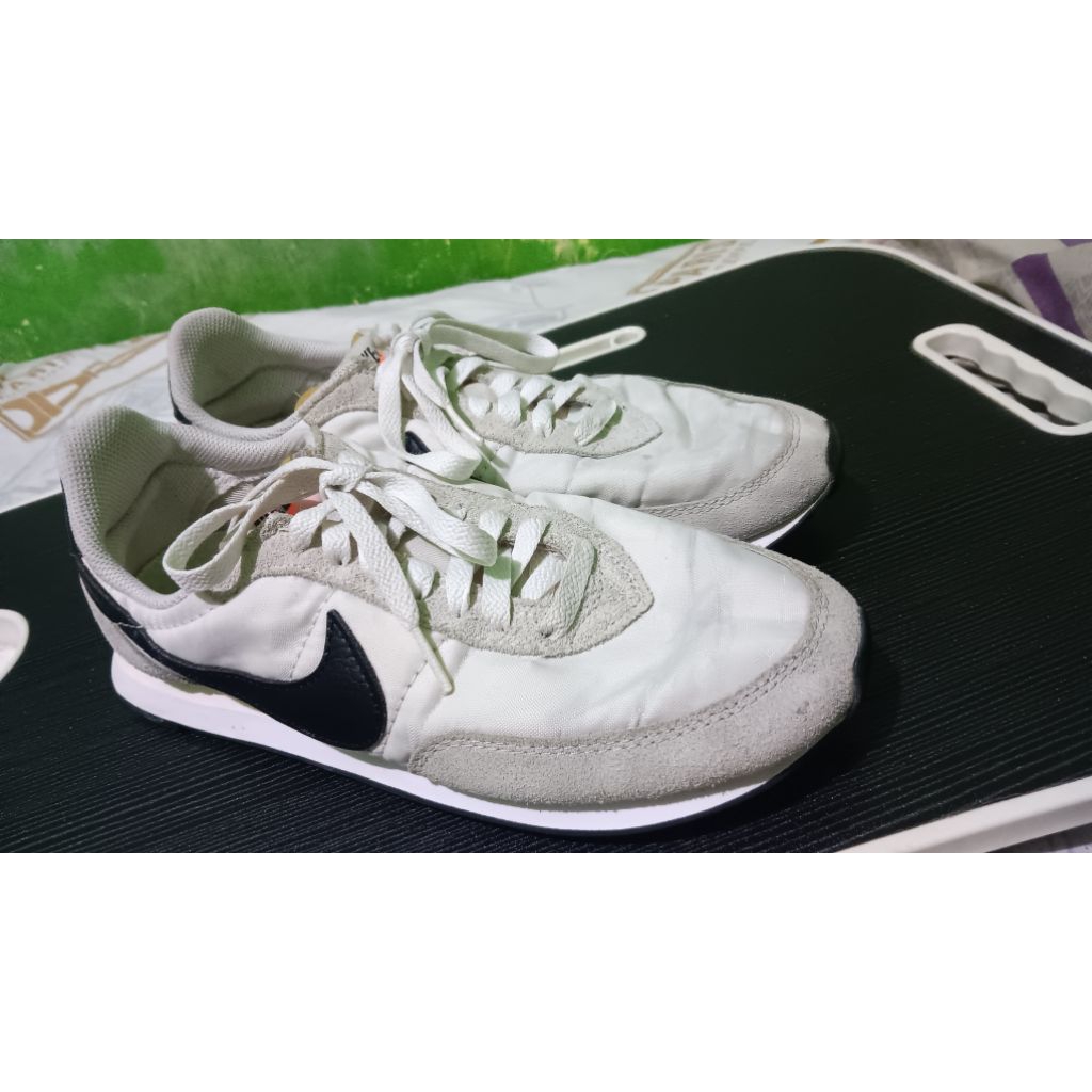Nike Waffle Suede