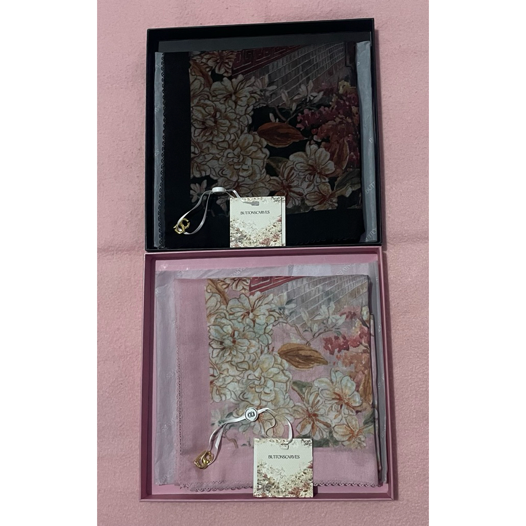 Seoul Scarf Expresso, Dahlia ButtonScarves New BOX