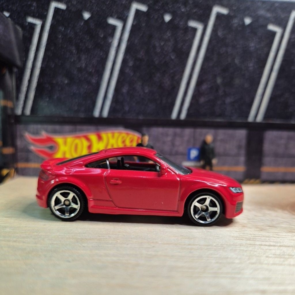 MATCHBOX AUDI TT RS RED
