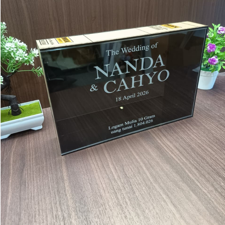 Acry Mahar Pernikahan Box Mahar Top Sliding Pake Grafir Nama Pengantin Akrilik Hitam