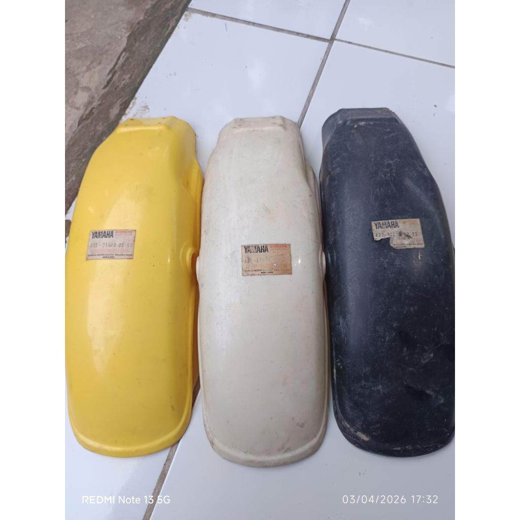 spakbor belakang slebor belakang yamaha dt100 hitam kuning putih original yamaha