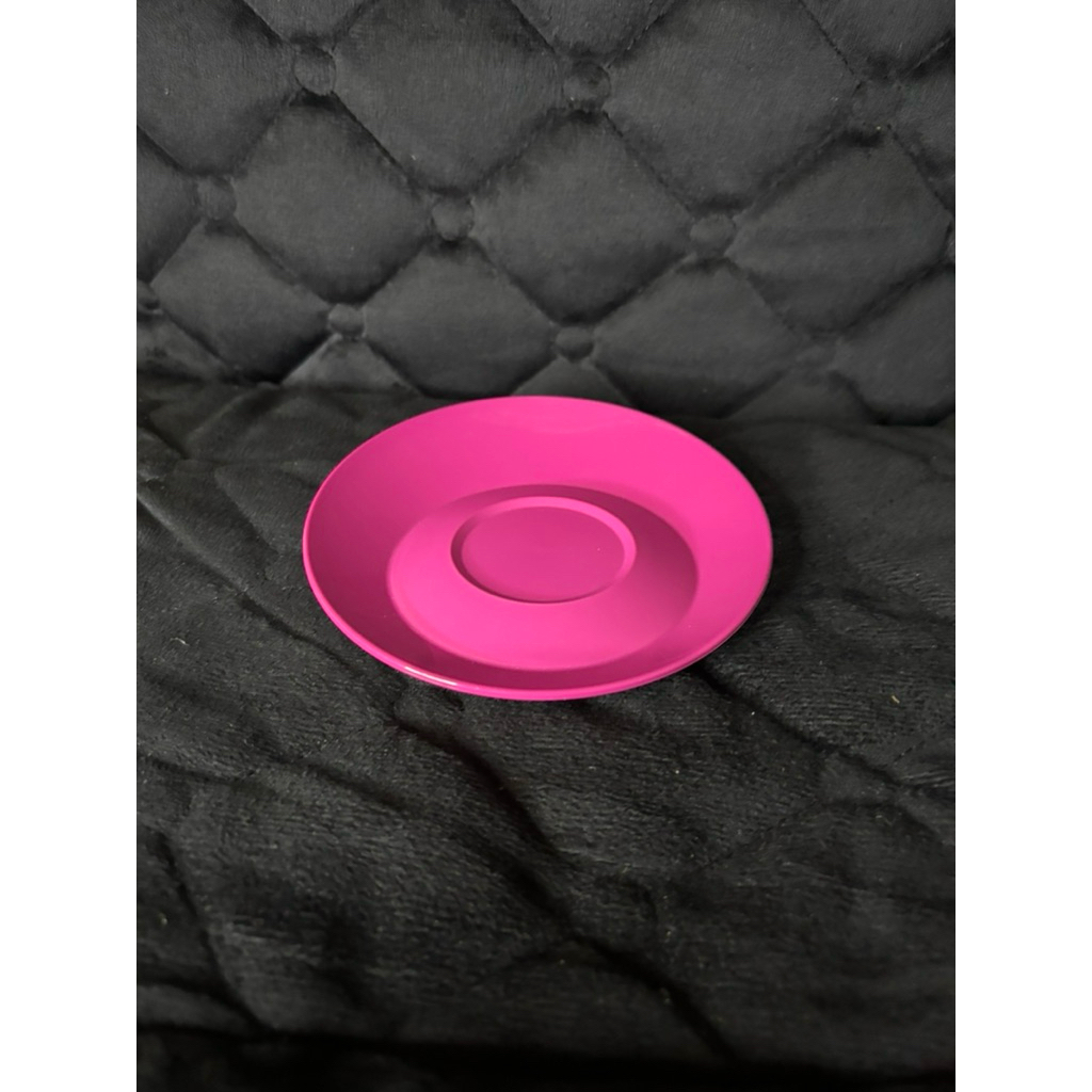 Dish/tatakan gelas moment cup tupperware/pink