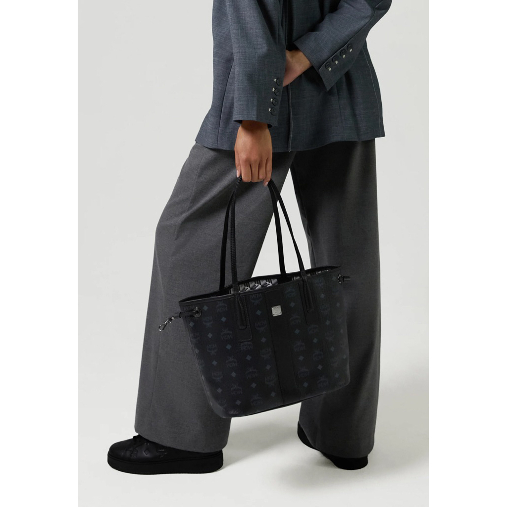 Tas tote mcm hitam